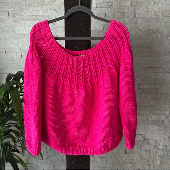 Veroalfie “Alfosina” Pink Slouchy Off Shoulder Knit Wool Blend Sweater Size M - Picture 1 of 7